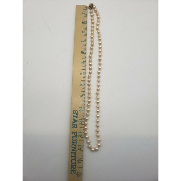 Vintage Vendome Gold Tone Clasp Faux Pearl Necklace 13.2" - Picture 4 of 4